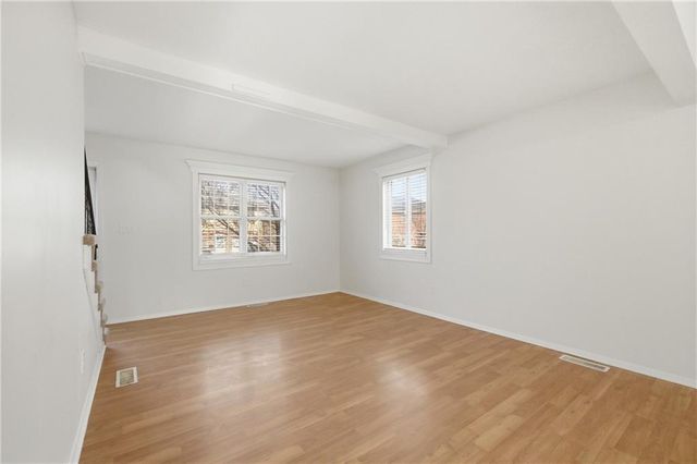 7136 NW COUNTRY CLUB Lane, Kansas City, MO 64152