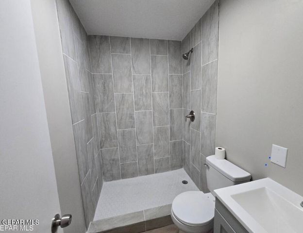 3909 Sunrise Avenue 2, El Paso, TX 79904