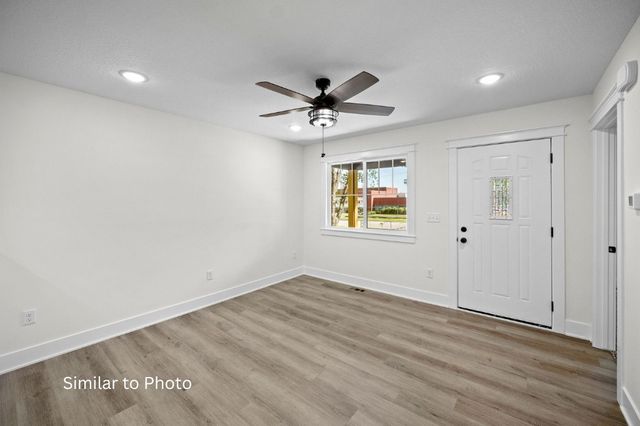 2532 Onawa Street, Des Moines, IA 50317