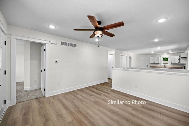 2532 Onawa Street, Des Moines, IA 50317