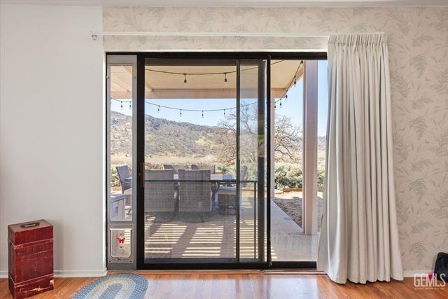 23841 Dart Drive, Tehachapi, CA 93561