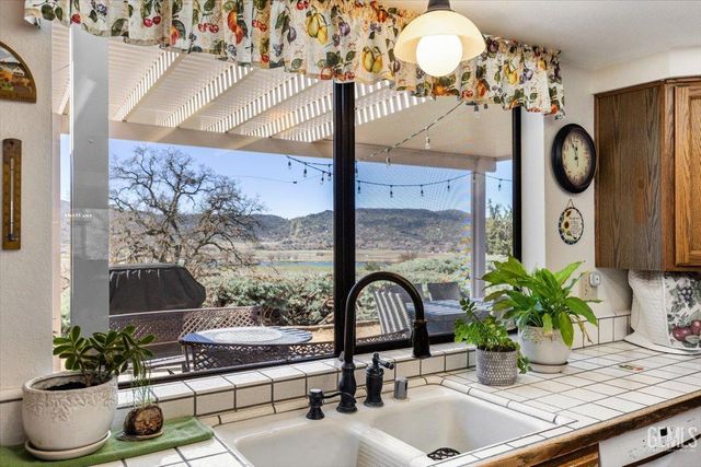 23841 Dart Drive, Tehachapi, CA 93561