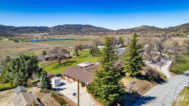 23841 Dart Drive, Tehachapi, CA 93561