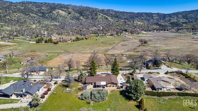 23841 Dart Drive, Tehachapi, CA 93561
