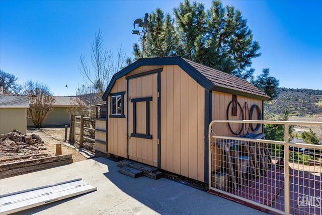 23841 Dart Drive, Tehachapi, CA 93561