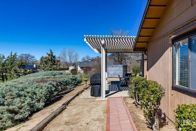 23841 Dart Drive, Tehachapi, CA 93561