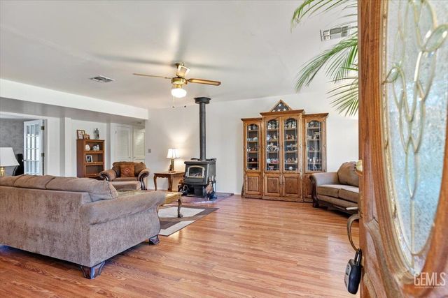 23841 Dart Drive, Tehachapi, CA 93561