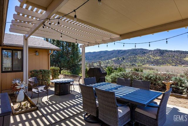 23841 Dart Drive, Tehachapi, CA 93561