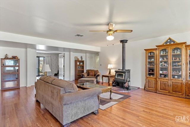 23841 Dart Drive, Tehachapi, CA 93561