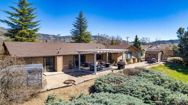 23841 Dart Drive, Tehachapi, CA 93561