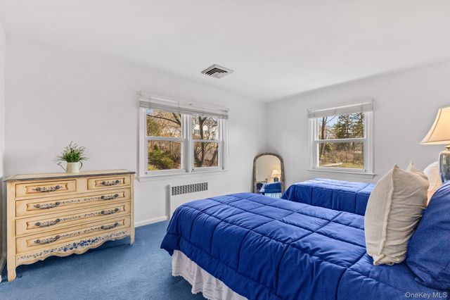 20 Meadow Road, Briarcliff Manor, NY 10510