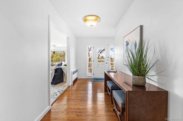 20 Meadow Road, Briarcliff Manor, NY 10510