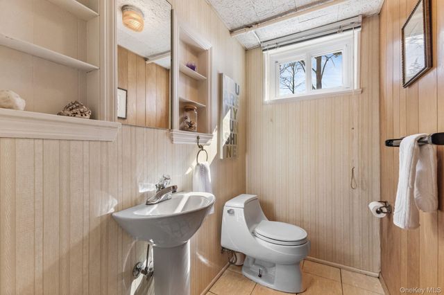 20 Meadow Road, Briarcliff Manor, NY 10510