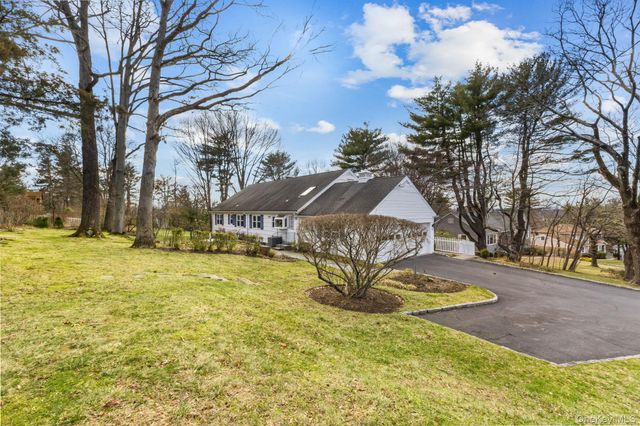 20 Meadow Road, Briarcliff Manor, NY 10510