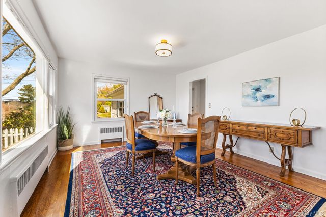 20 Meadow Road, Briarcliff Manor, NY 10510