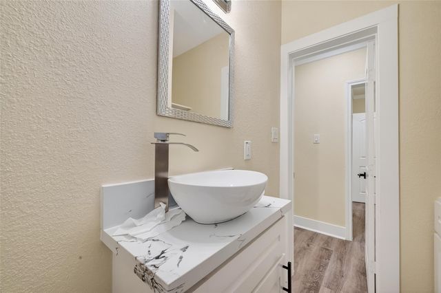 2725 Avenue F, Rosenberg, TX 77471