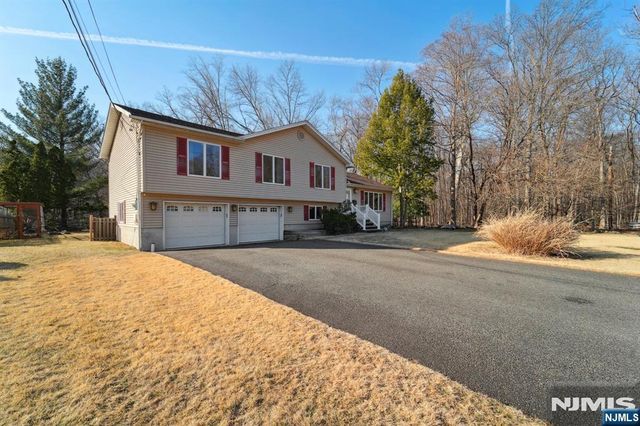 324 Brook Street, Harrington Park, NJ 07640