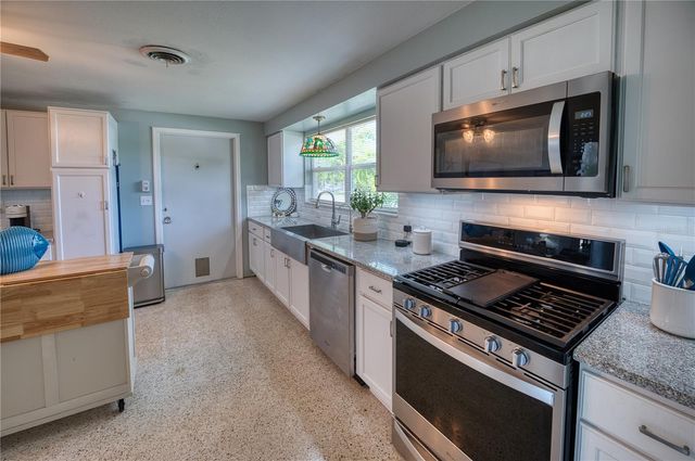 510 DONA DRIVE, Nokomis, FL 34275