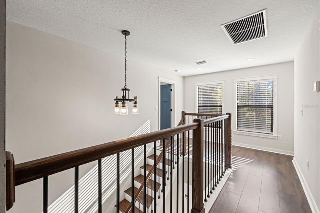 2820 N CENTRAL COURT, Tampa, FL 33602