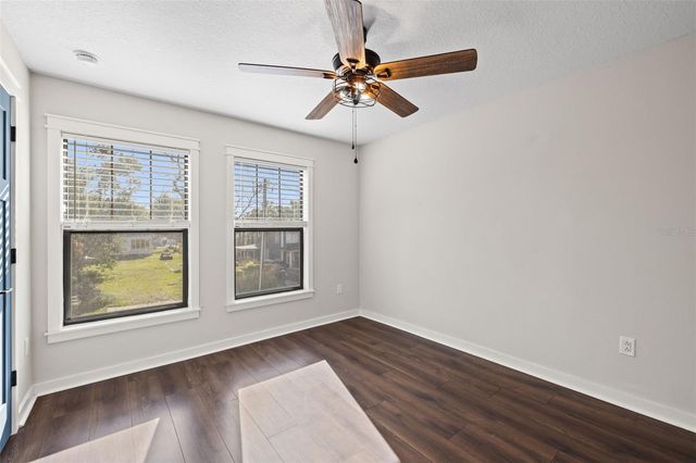 2820 N CENTRAL COURT, Tampa, FL 33602