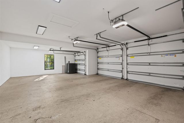 2820 N CENTRAL COURT, Tampa, FL 33602