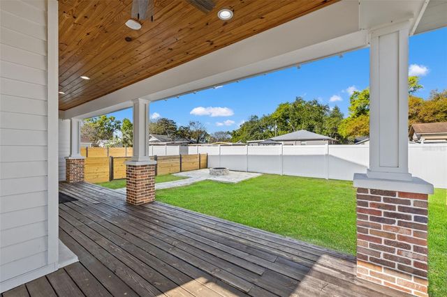 2820 N CENTRAL COURT, Tampa, FL 33602