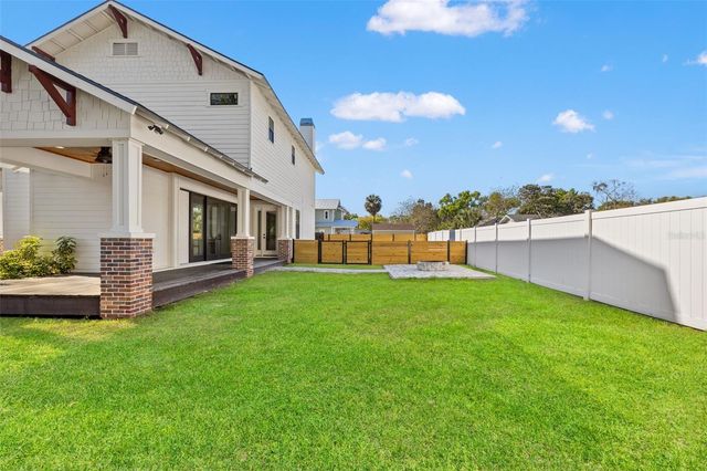 2820 N CENTRAL COURT, Tampa, FL 33602
