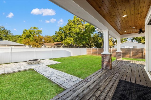 2820 N CENTRAL COURT, Tampa, FL 33602