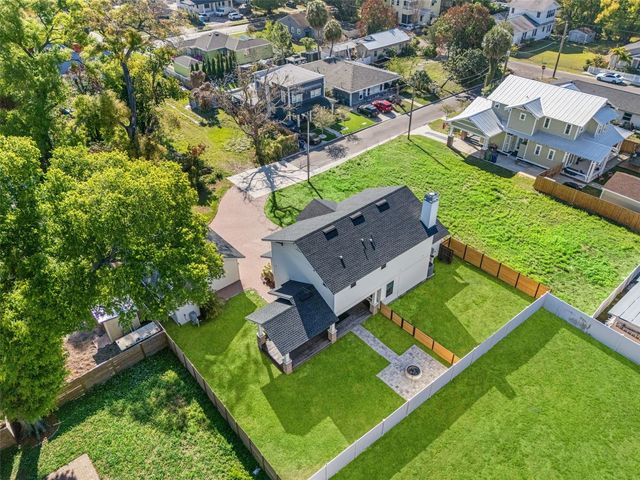 2820 N CENTRAL COURT, Tampa, FL 33602