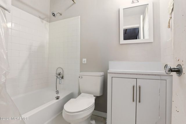 3243 Mystic Port Place, Toms River, NJ 08753