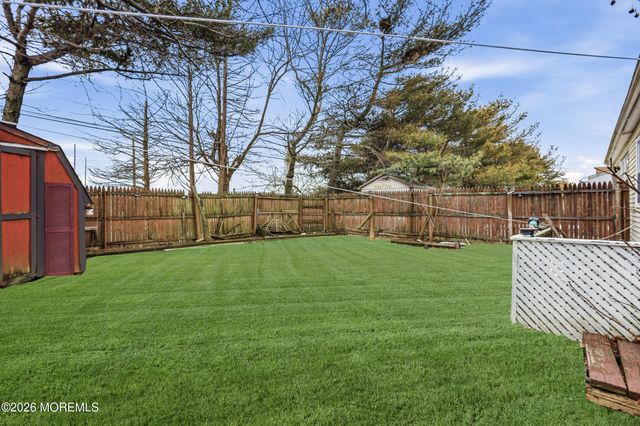 3243 Mystic Port Place, Toms River, NJ 08753