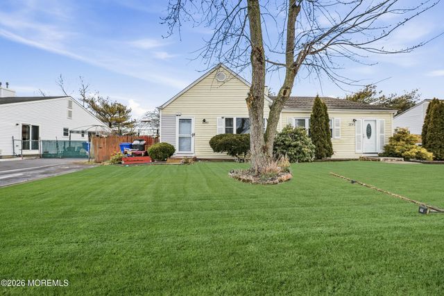 3243 Mystic Port Place, Toms River, NJ 08753