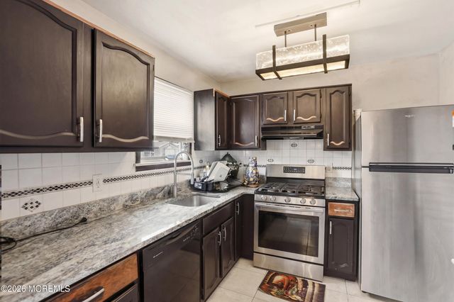 3243 Mystic Port Place, Toms River, NJ 08753