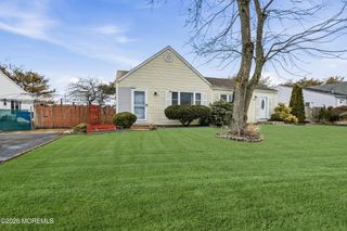 3243 Mystic Port Place, Toms River, NJ 08753