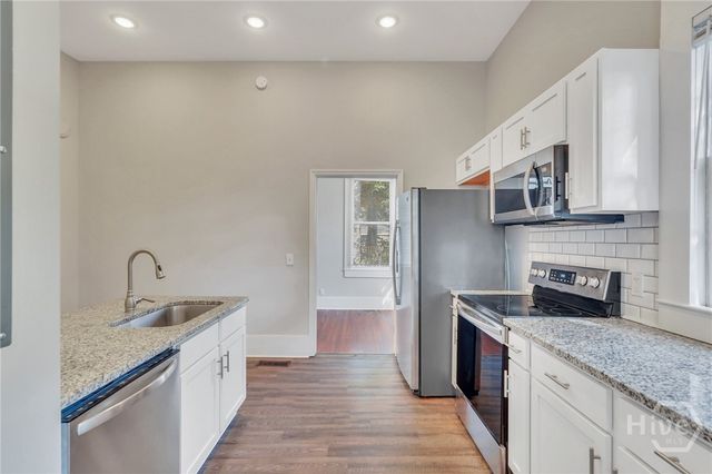 309 W 33rd Street, Savannah, GA 31401