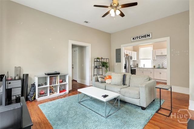 309 W 33rd Street, Savannah, GA 31401