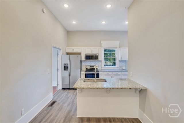 309 W 33rd Street, Savannah, GA 31401