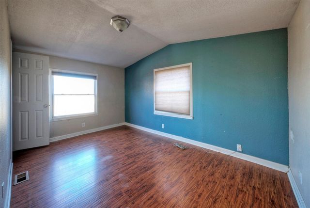 1800 Caldwell LN, Del Valle, TX 78617