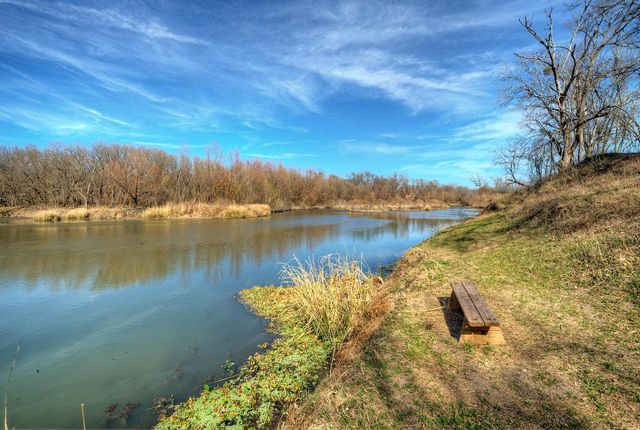 1800 Caldwell LN, Del Valle, TX 78617