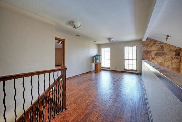 1800 Caldwell LN, Del Valle, TX 78617