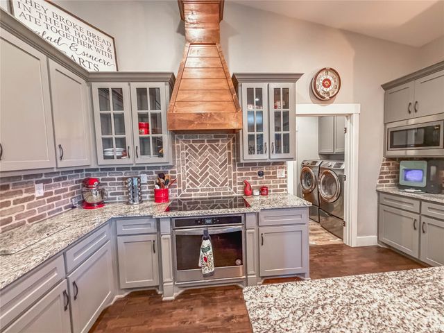 240 Cox Road, Waxahachie, TX 75167