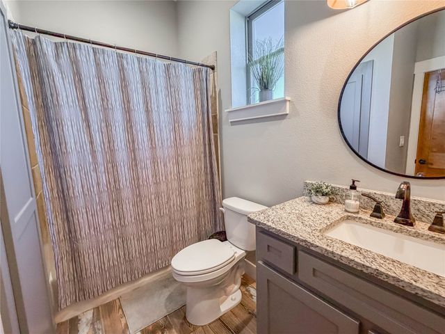 240 Cox Road, Waxahachie, TX 75167