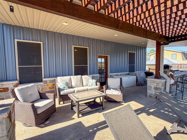 240 Cox Road, Waxahachie, TX 75167