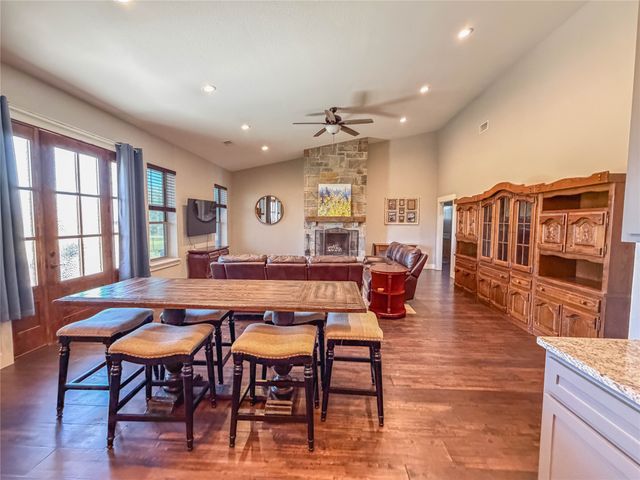 240 Cox Road, Waxahachie, TX 75167