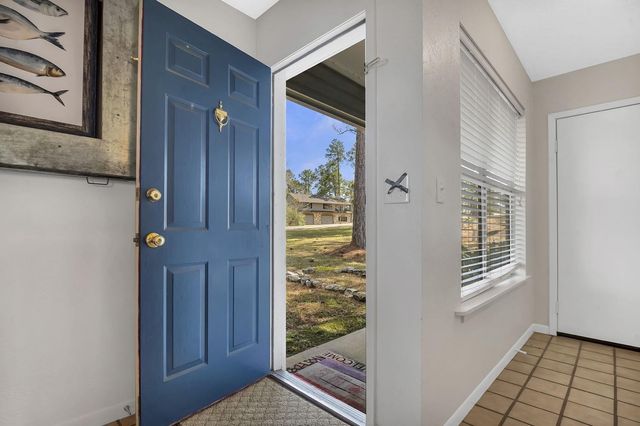 212 Woodcrest Drive, Brookeland, TX 75931