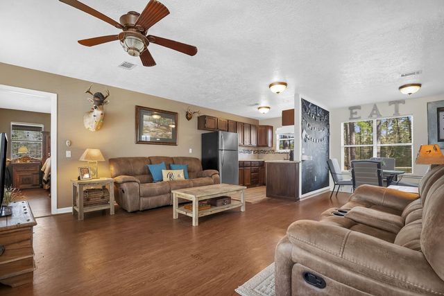 212 Woodcrest Drive, Brookeland, TX 75931