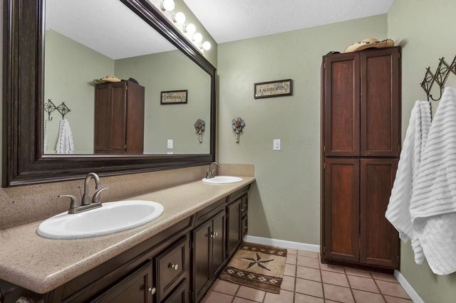 212 Woodcrest Drive, Brookeland, TX 75931