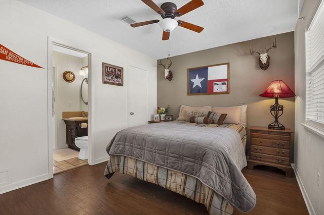 212 Woodcrest Drive, Brookeland, TX 75931