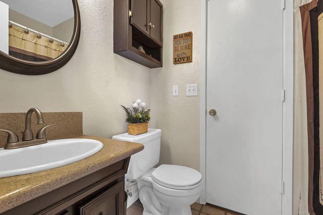 212 Woodcrest Drive, Brookeland, TX 75931