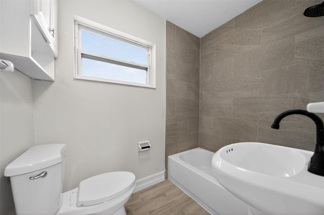 240 W 13TH STREET, Apopka, FL 32703